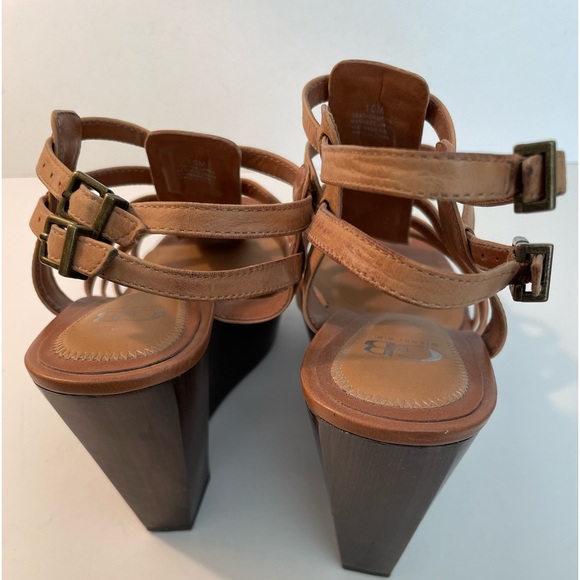 ⭐️Host Pick⭐️ Gianni Bini Sandals Size 10 - Picture 3 of 5